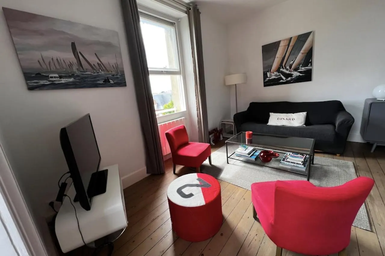 Nice And Bright Apartment Near Casino Dinard