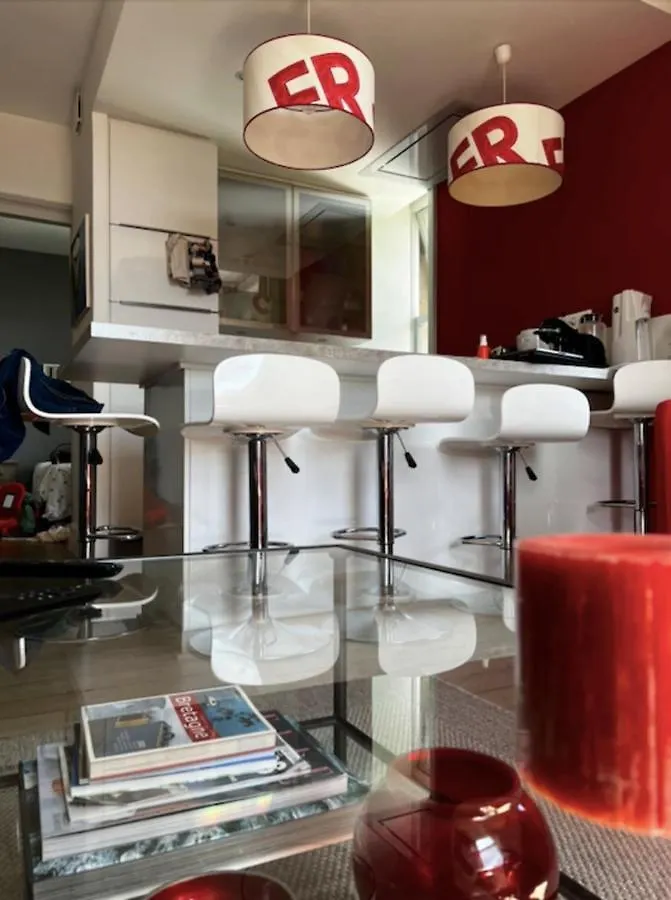 Nice And Bright Apartment Near Casino Dinard