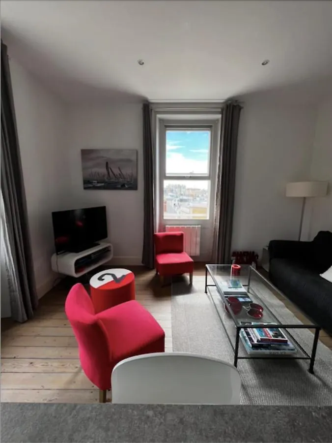 Nice And Bright Apartment Near Casino Dinard France